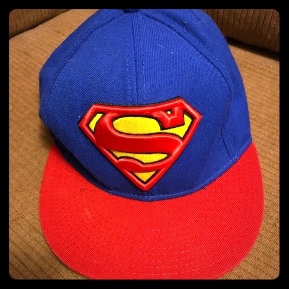 hat dc comics